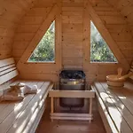 Und Apartman List